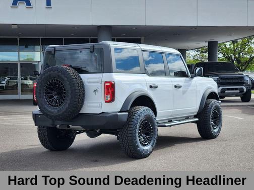 OXFORD WHITE 2025 Ford Bronco Base