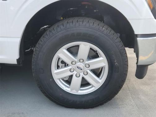 2025 Ford F-150 XL HYBRID