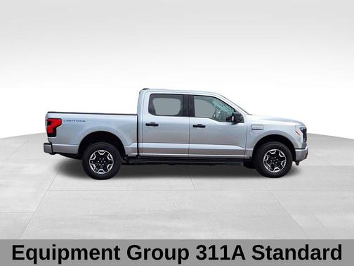 ICONIC SILVER METALLIC 2022 Ford F-150 Lightning XLT