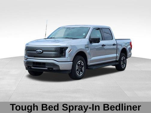 ICONIC SILVER METALLIC 2022 Ford F-150 Lightning XLT