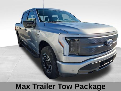 ICONIC SILVER METALLIC 2022 Ford F-150 Lightning XLT