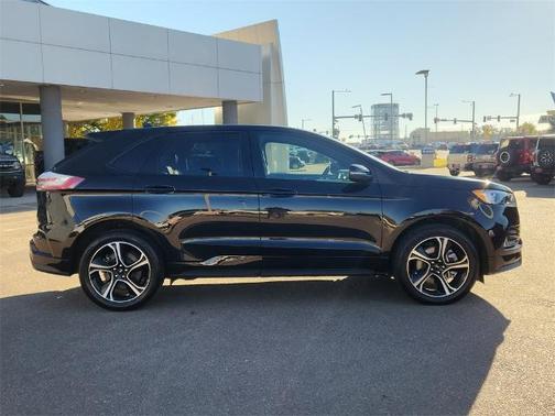 2023 Ford Edge ST
