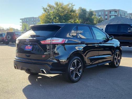 2023 Ford Edge ST