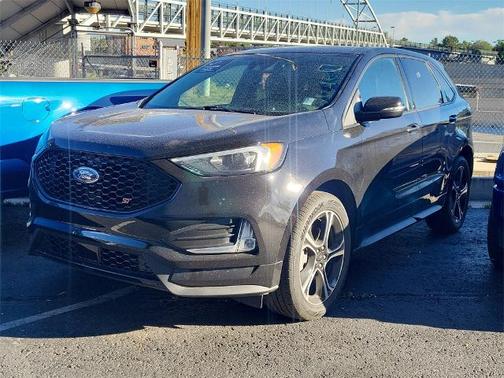 2023 Ford Edge ST