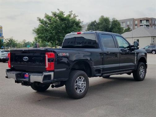 2024 Ford F-350 LARIAT SUPER DUTY