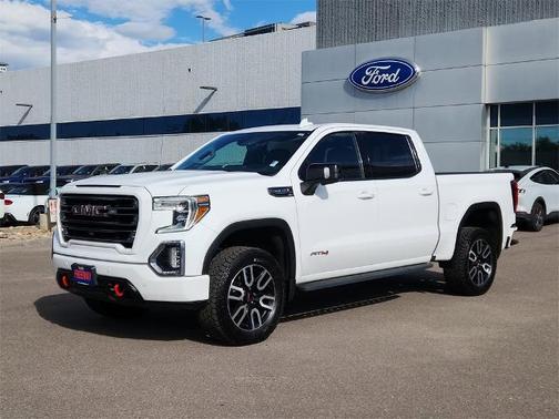 2021 GMC Sierra 1500 AT4