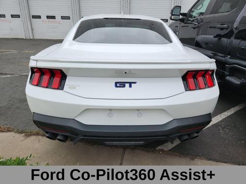 OXFORD WHITE 2024 Ford Mustang GT Premium