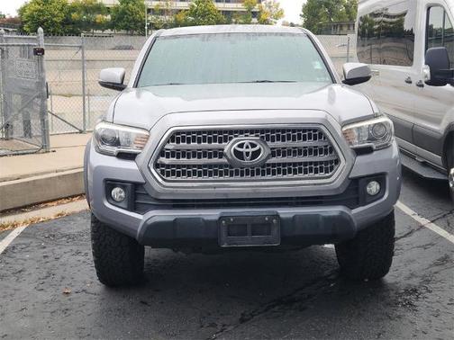 2017 Toyota Tacoma TRD OFF ROAD
