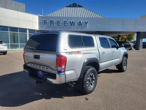 2017 Toyota Tacoma TRD OFF ROAD