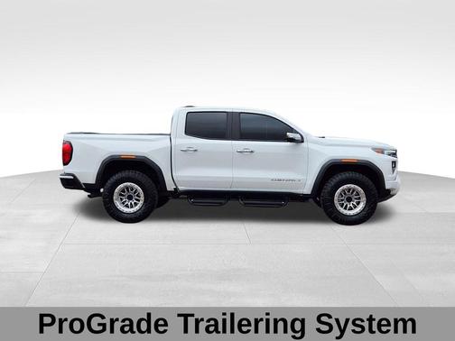 Summit White 2023 GMC Canyon Denali