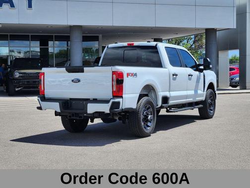 OXFORD WHITE 2024 Ford F-250 XL