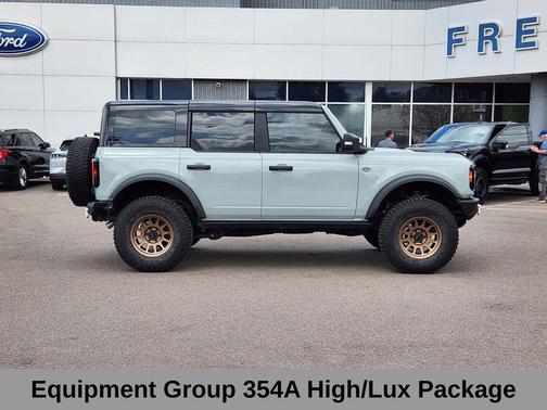 CACTUS GRAY 2024 Ford Bronco Wildtrak