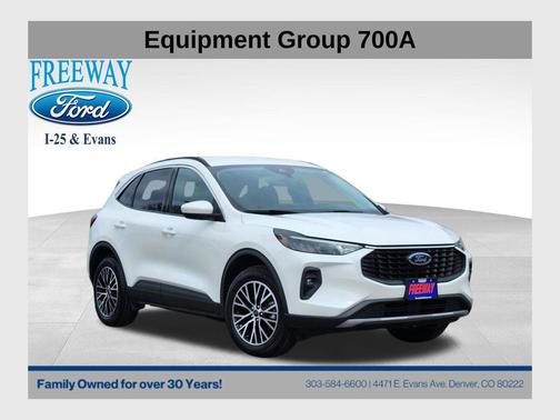 STAR WHITE METALLIC TRI-COAT 2024 Ford Escape PHEV SE