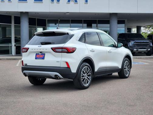 STAR WHITE METALLIC TRI-COAT 2024 Ford Escape PHEV SE