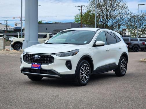 STAR WHITE METALLIC TRI-COAT 2024 Ford Escape PHEV SE