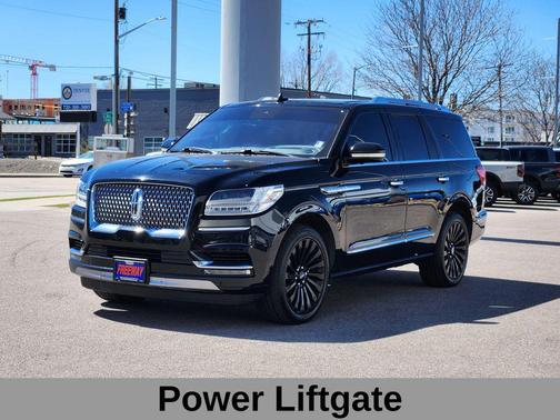 INFINITE BLACK METALLIC 2019 Lincoln Navigator Reserve