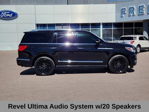 INFINITE BLACK METALLIC 2019 Lincoln Navigator Reserve