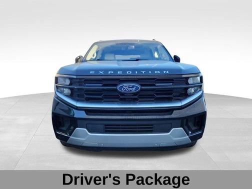 AGATE BLACK METALLIC 2025 Ford Expedition PLATINUM