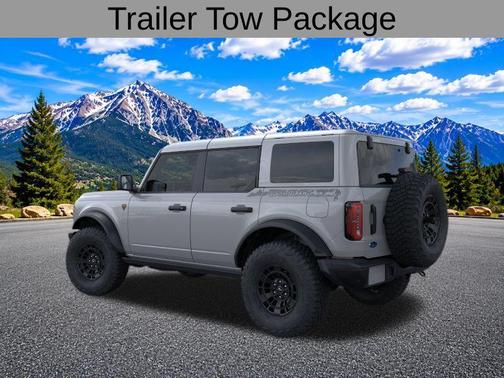 AVALANCHE GRAY 2026 Ford Bronco Badlands