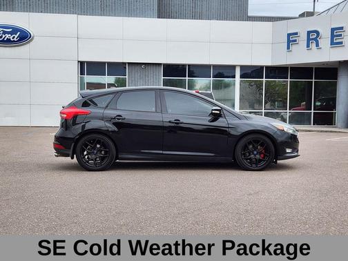 SHADOW BLACK 2016 Ford Focus SE