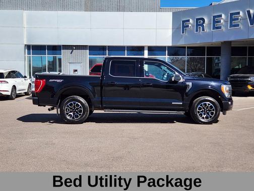 AGATE BLACK METALLIC 2022 Ford F-150 XLT