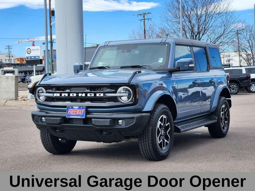 AZURE GRAY MET TRI-COAT 2025 Ford Bronco Outer Banks