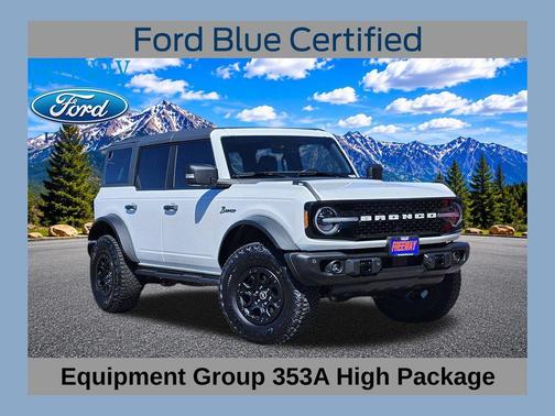 OXFORD WHITE 2023 Ford Bronco WILDTRAK SUV
