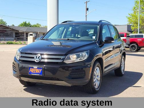 Deep Black 2016 Volkswagen Tiguan S