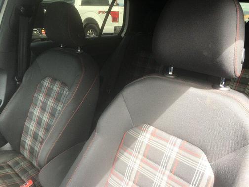 2018 Volkswagen Golf GTI 2.0T S 4-Door