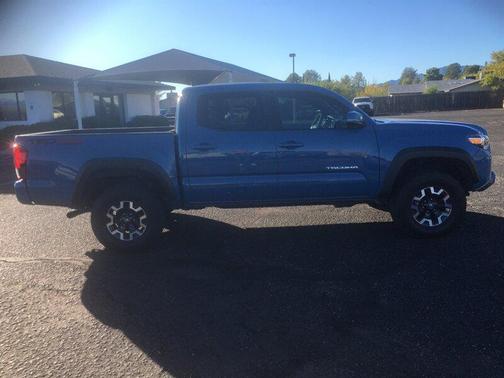 2019 Toyota Tacoma SR