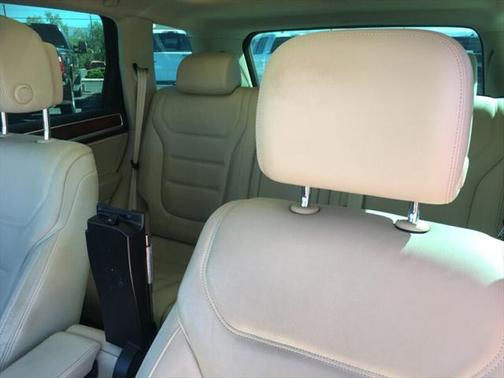 2012 Volkswagen Touareg TDI Lux