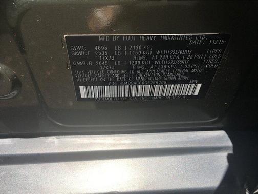 Green 2016 Subaru Outback 2.5i Premium