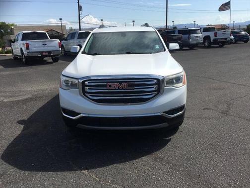 2018 GMC Acadia SLE-2