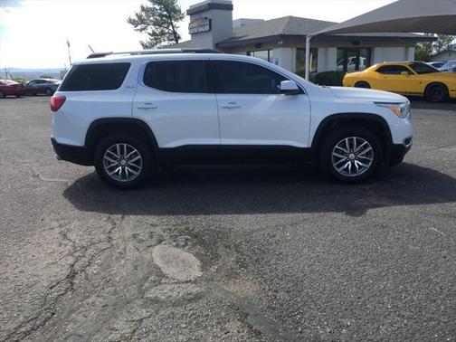 2018 GMC Acadia SLE-2