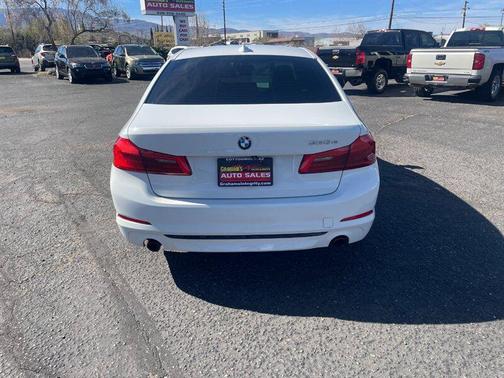 2018 BMW 530e iPerformance
