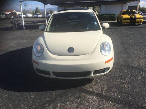 2007 Volkswagen New Beetle 2.5