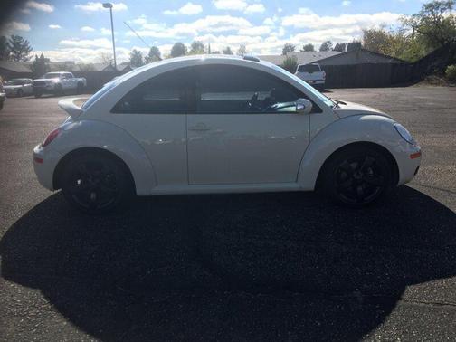 2007 Volkswagen New Beetle 2.5