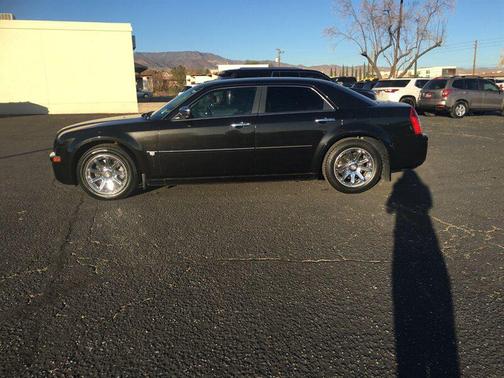 2006 Chrysler 300C Base