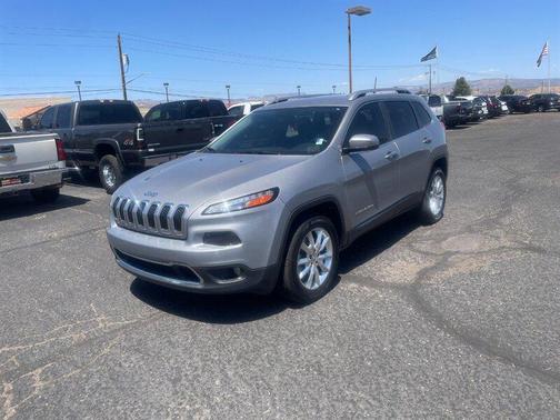 Silver 2017 Jeep Cherokee Limited