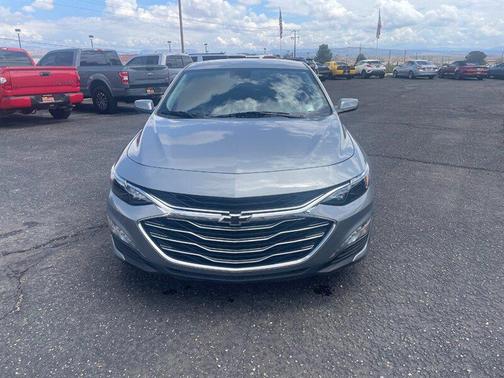 Silver 2023 Chevrolet Malibu FWD 1LT