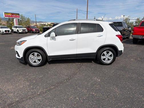 White 2018 Chevrolet Trax LT