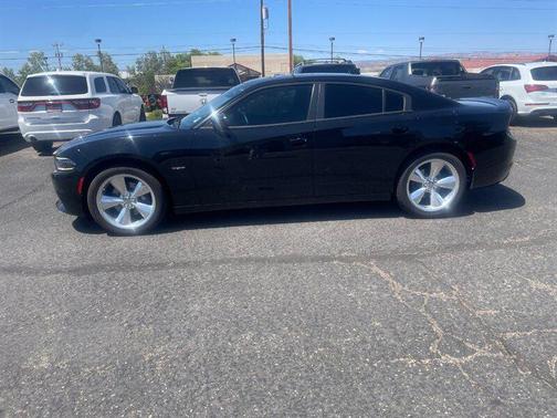 Black 2016 Dodge Charger R/T