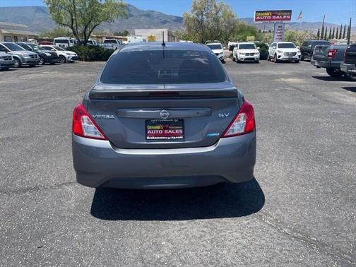 2016 Nissan Versa 1.6 SV
