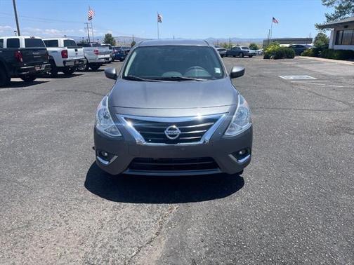 2016 Nissan Versa 1.6 SV