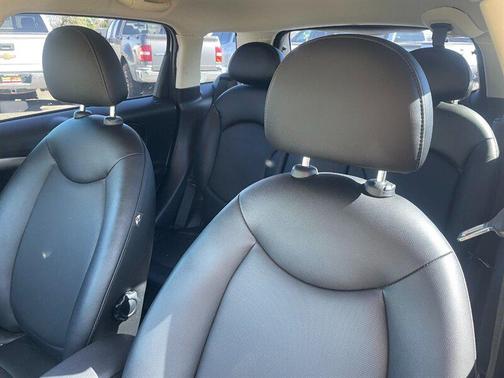 2016 MINI Countryman Cooper