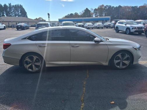 2018 Honda Accord Touring 2.0T