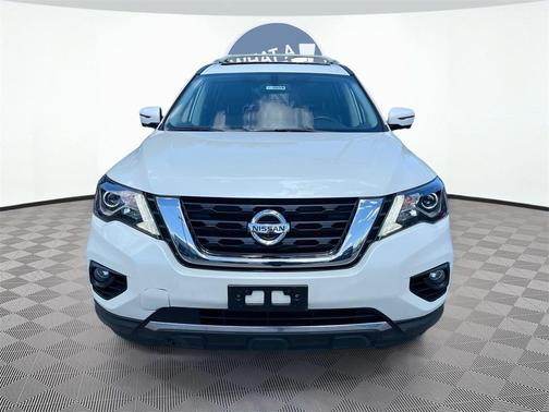2020 Nissan Pathfinder Platinum