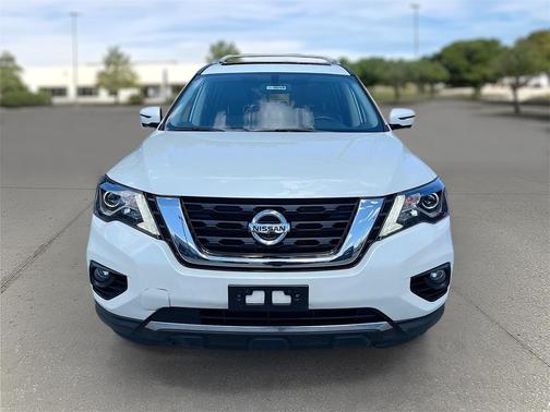 2020 Nissan Pathfinder Platinum