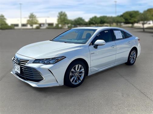 2021 Toyota Avalon Hybrid XLE