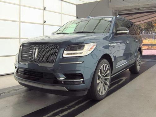 2019 Lincoln Navigator Select